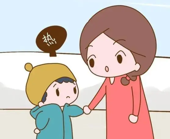 孩子热是穿多的象征