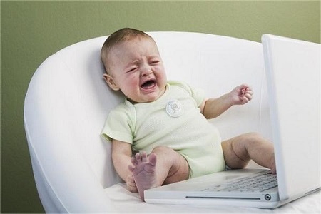 宝宝哭闹不一定是因为饥饿