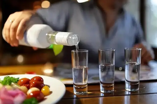备孕夫妻要避免饮酒