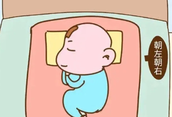 宝宝不能长期侧头不侧身睡