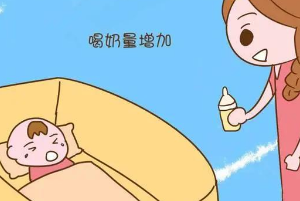 宝宝猛涨期频繁吃奶