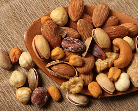 坚果能促进肠蠕动