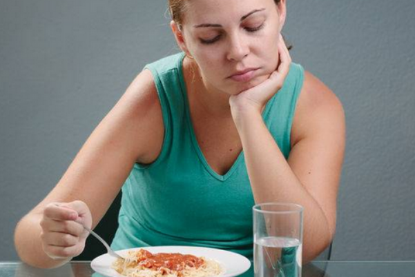 月经前一周食欲不振是怀孕