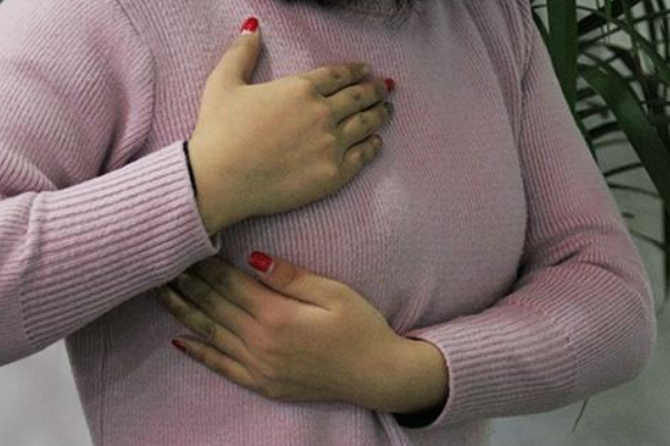 月经前一周乳房胀痛是怀孕