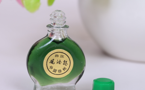 孕妇可以闻风油精吗？孕妇闻风油精的潜在风险