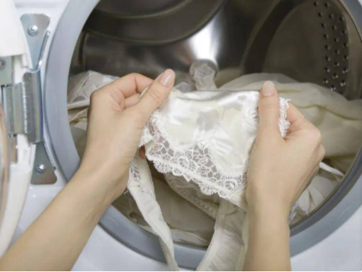 白带发黄可能是阴道炎所致