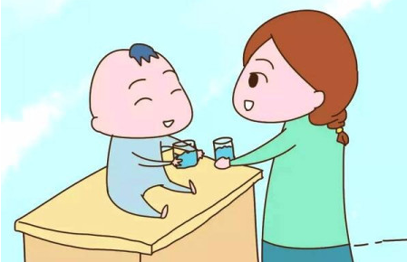 新生儿喝水要注意控制量